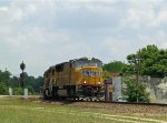 UP 4722 leads train Q478 eastbound